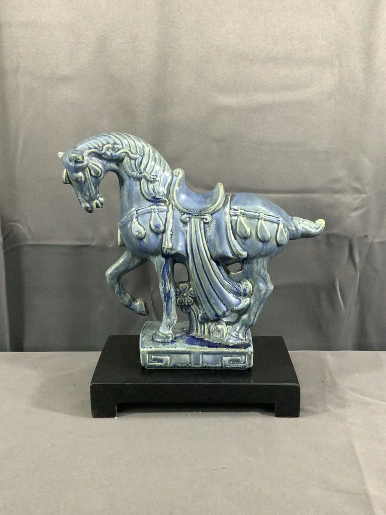 Tang Dynasty-Inspired Kakiemon Style Horse Figurine - image 1 of 8