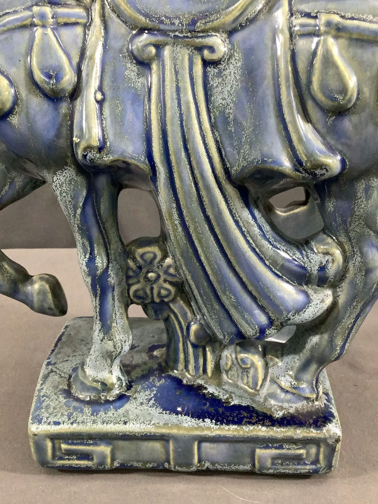 Tang Dynasty-Inspired Kakiemon Style Horse Figurine - image 7 of 8