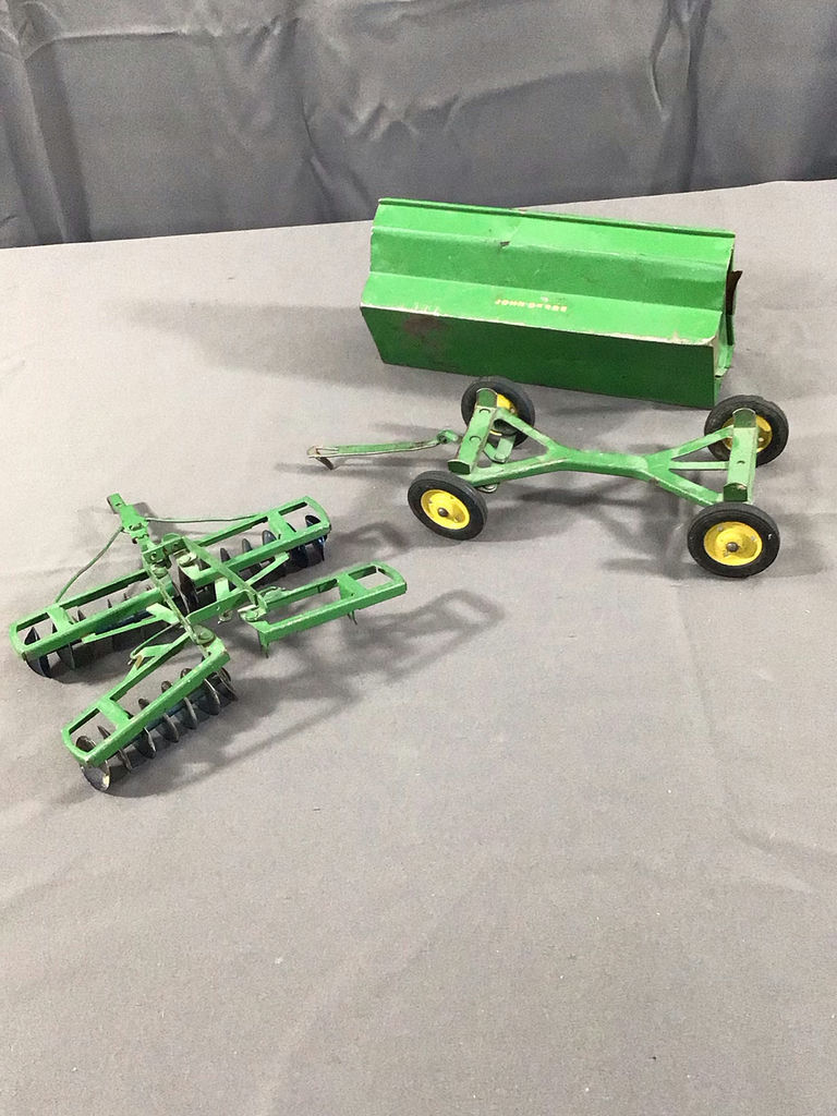 1950s Eska / Ertl John Deere Tractor - image 8 of 14