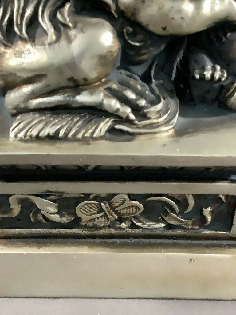 Noritake Dragon Vase & Temple Dragons Figurines - image 7 of 9