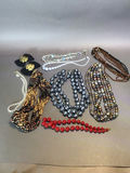 Vintage Costume Jewelry - thumbnail 6 of 9