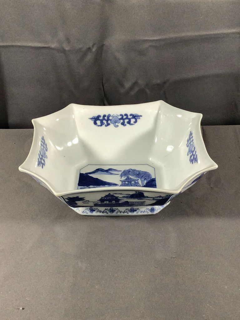 Asian Decorative Blue & White Ceramics - image 4 of 13