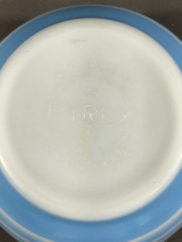 Vintage Kitchen - Pyrex & More - image 9 of 16