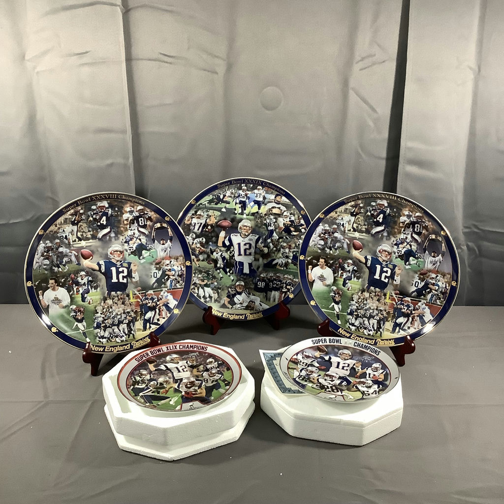 Danbury Mint- Patriots Super Bowl Plates - image 1 of 10
