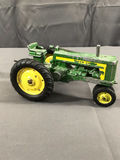 1950s Eska / Ertl John Deere Tractor - thumbnail 2 of 14