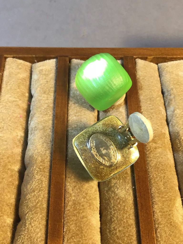 Vintage Costume Jewelry & Jewelry Box - image 4 of 19