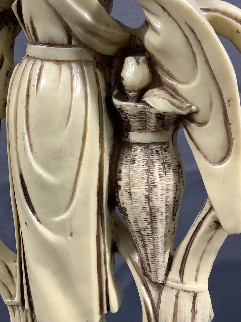 Hand Carved Resin Geisha Figurine - image 4 of 7