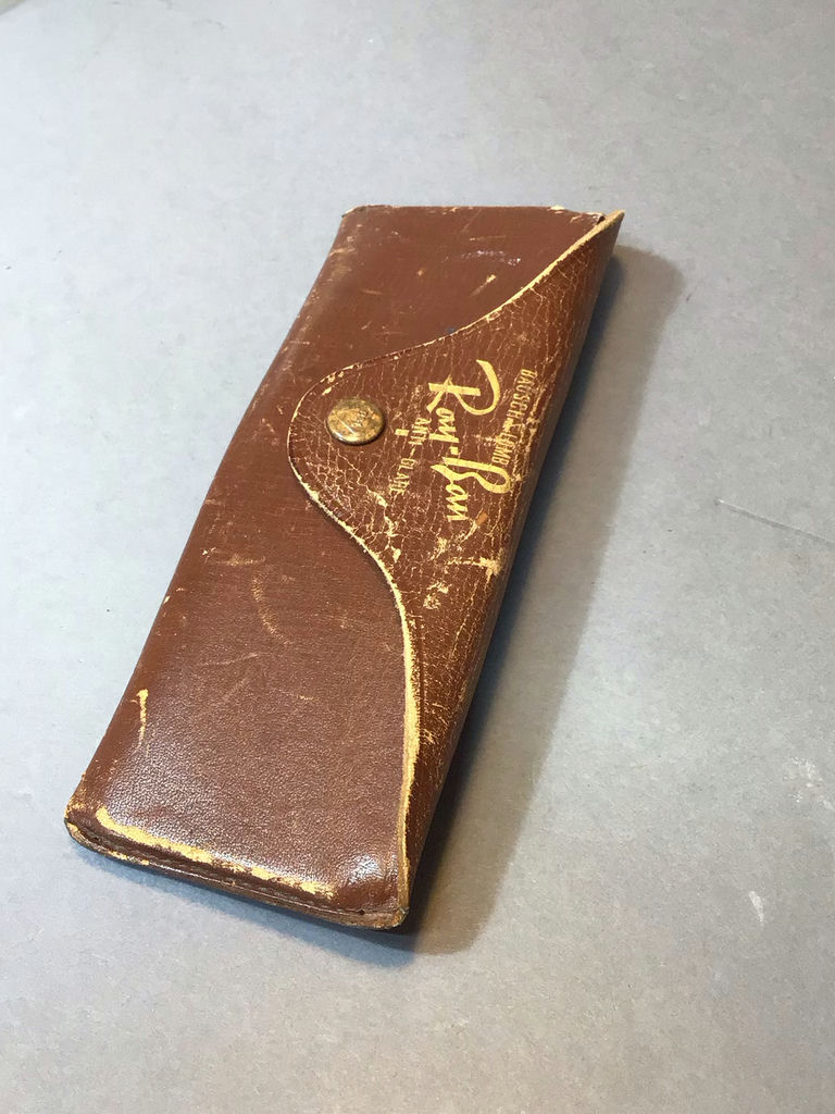Vintage Aviators & Ray-Ban Eyeglass Case - image 2 of 14