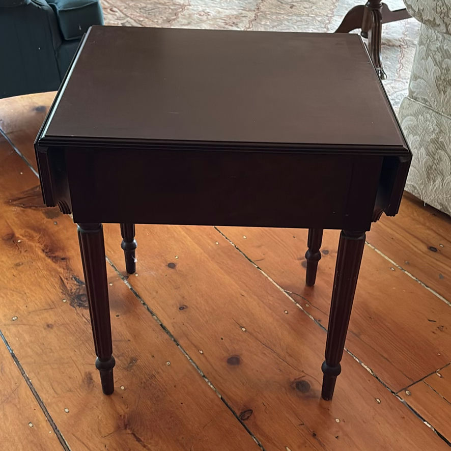 Set Of 2 Drop Leaf Side Tables - image 8 of 12