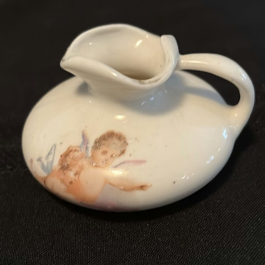 Collection of Porcelain Figurines and Decorative Ceramic Pieces - image 23 of 29