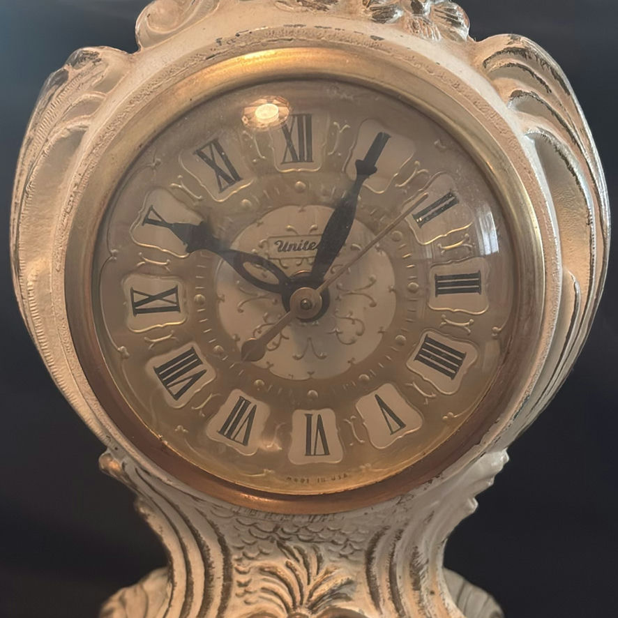Collection Of Mantle Clocks - image 18 of 21