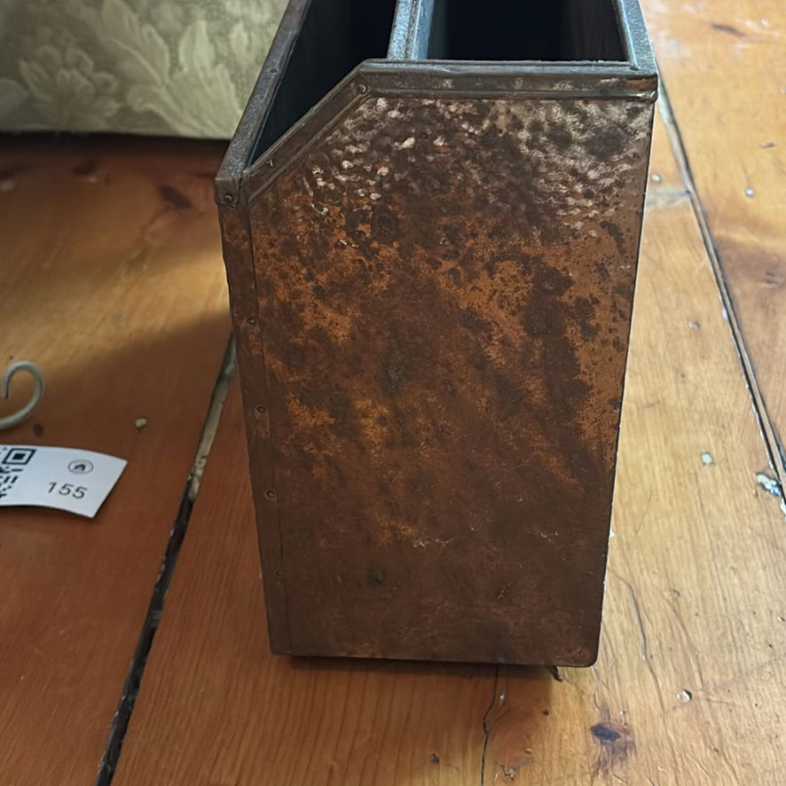 Vintage Magazine Racks - image 6 of 14