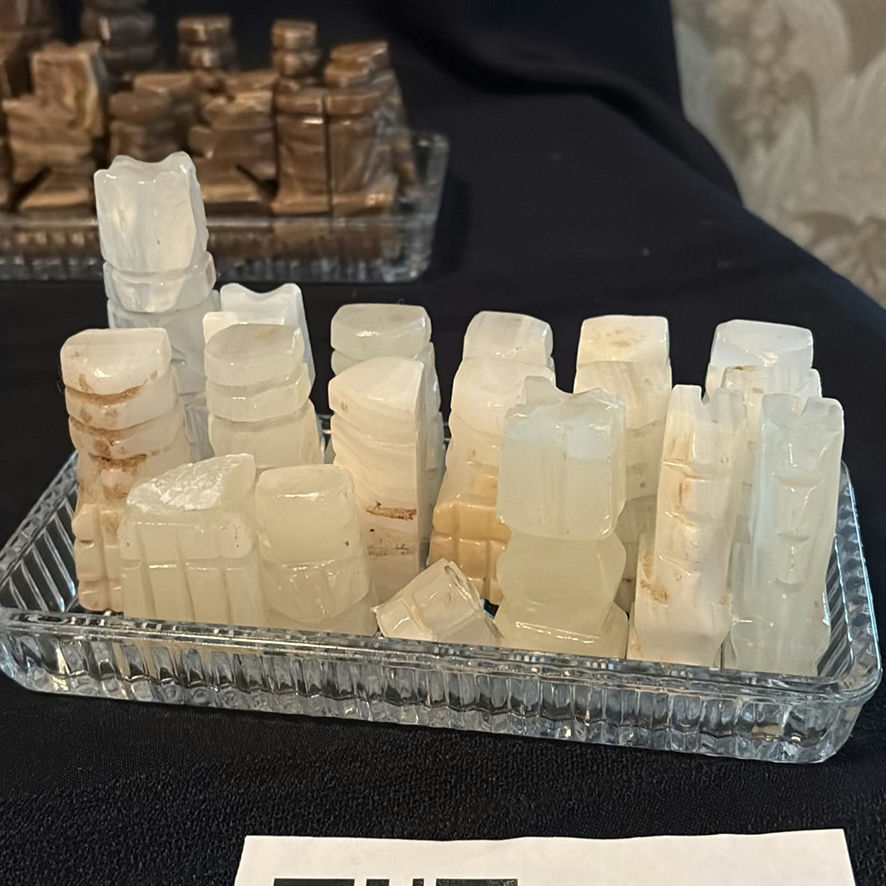 Mexican Brown & White Onyx Chess Set - image 12 of 13
