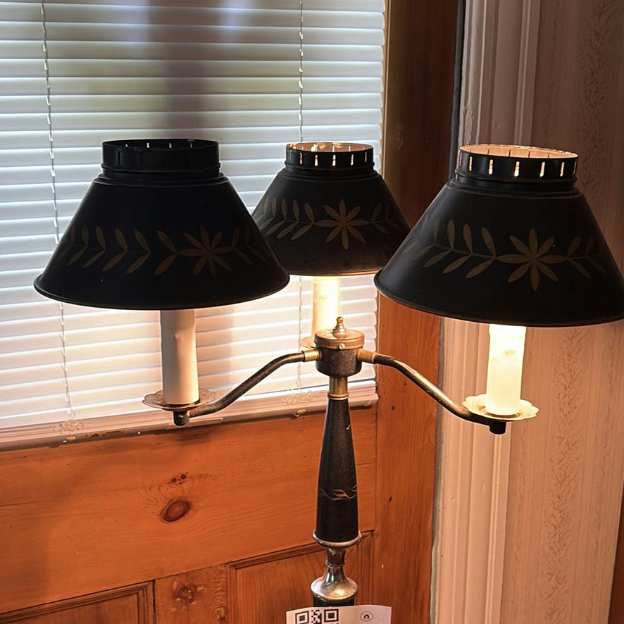 Vintage Toleware Floor Lamp - image 4 of 12