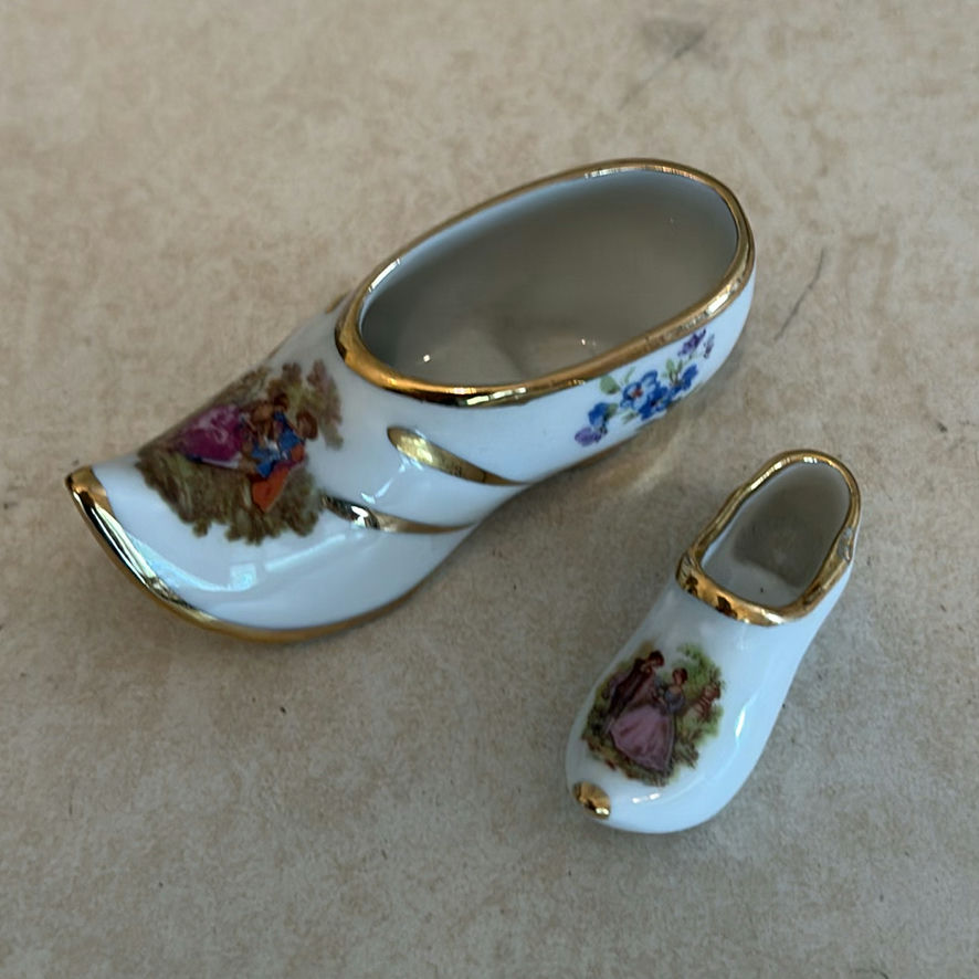 LIMOGES & Assorted Collection Of Ceramic & Porcelain Shoes - image 23 of 24