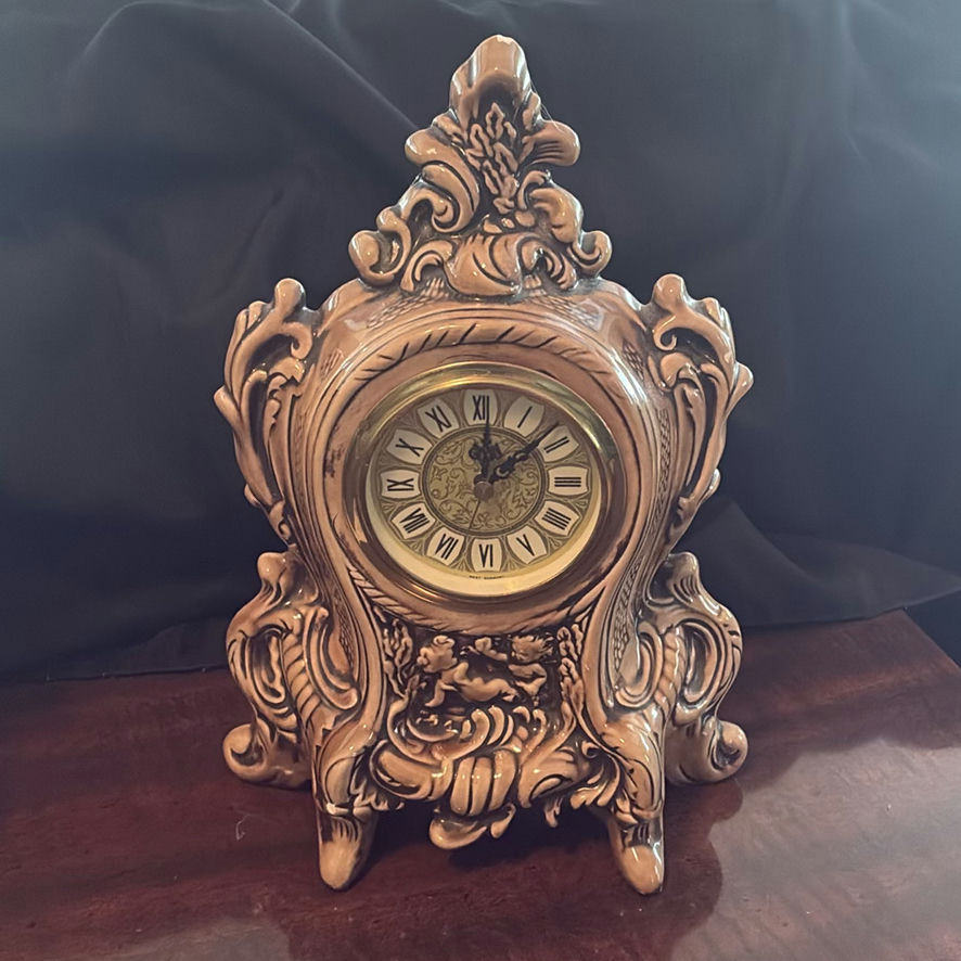 Collection Of Mantle Clocks - image 2 of 21