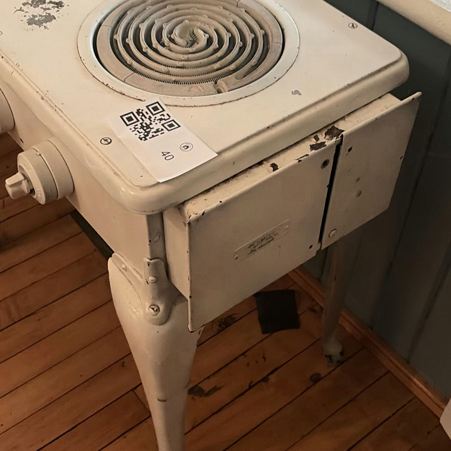 Antique Stove - image 2 of 14