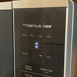 Panasonic “the Genius” Microwave - thumbnail 3 of 8