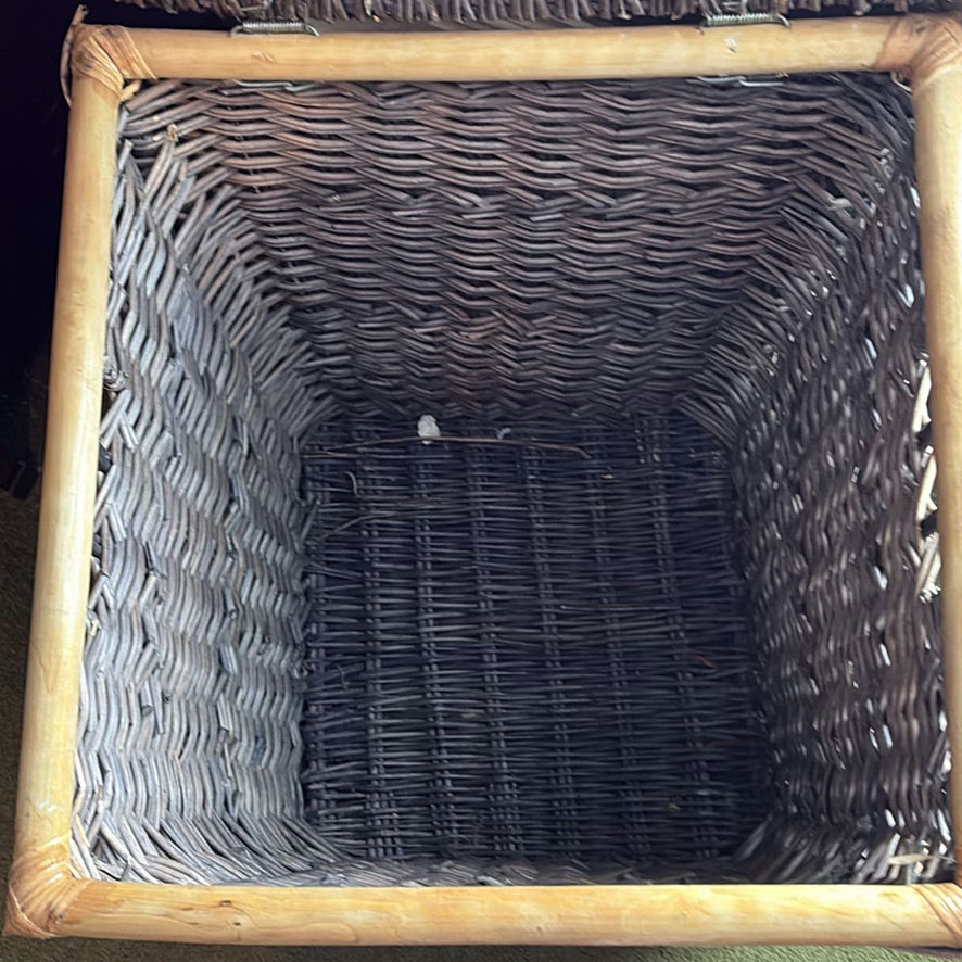 Large Wicker Hamper With Lid - image 6 of 8
