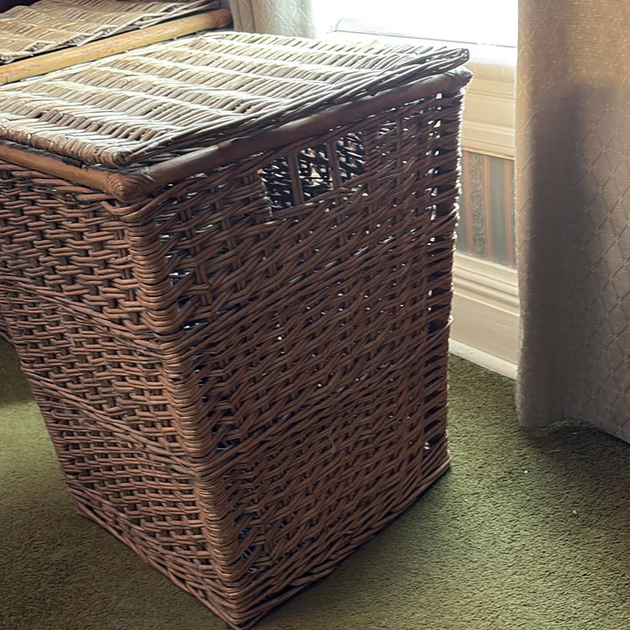 Large Wicker Hamper With Lid - image 3 of 9