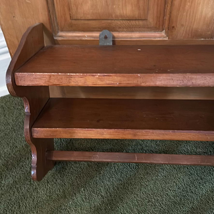 Oak oval-top pedestal table with matching two-tier shelf - image 5 of 15