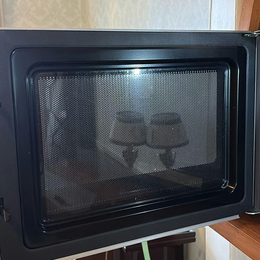 Panasonic “the Genius” Microwave - image 6 of 8
