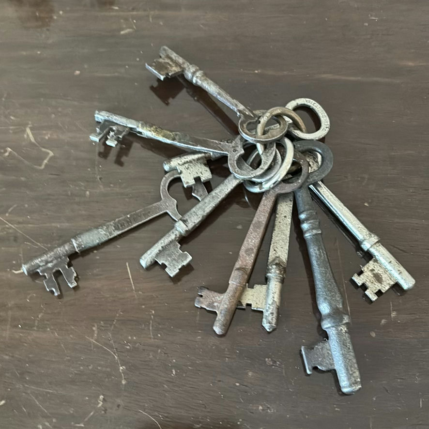 Vintage Toys & Unique Items - image 16 of 16
