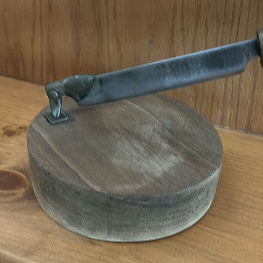 Vintage Tobacco Cutter - image 4 of 15
