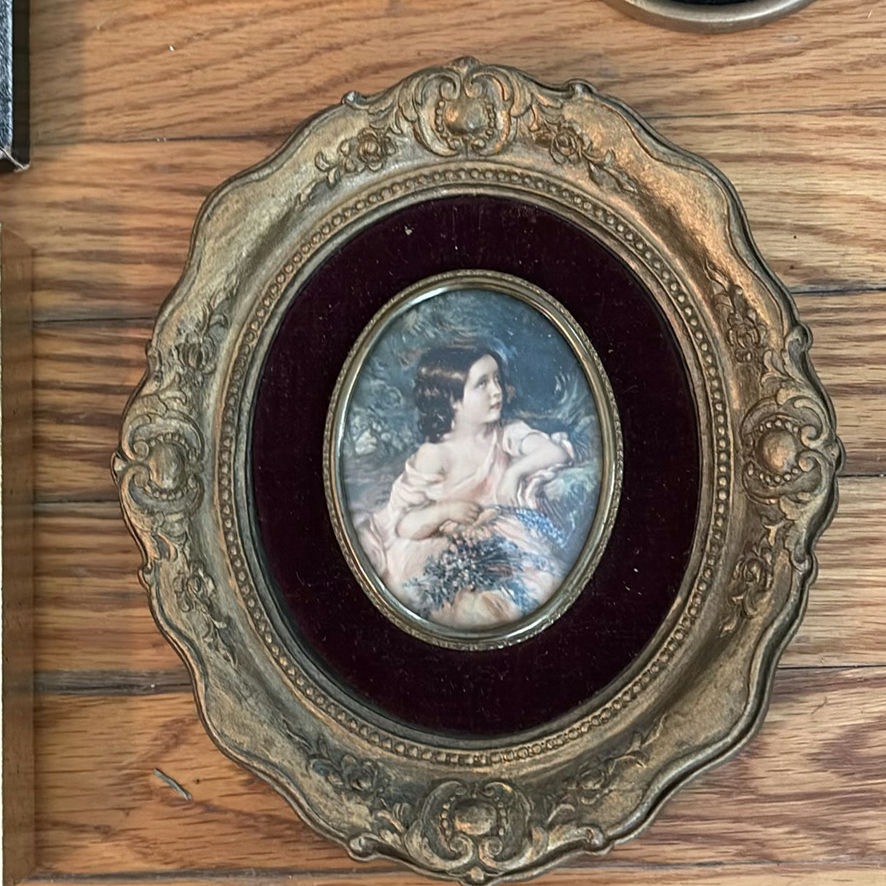 Assorted Framed Artwork and Decorative Wall Pieces - image 7 of 14