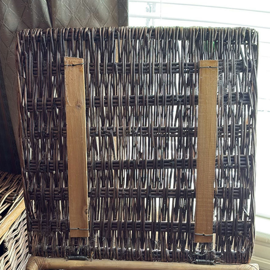 Large Wicker Hamper With Lid - image 5 of 9