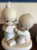 Precious Moments Pastel porcelain figurine set featuring children - thumbnail 4 of 6
