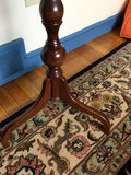Heart-shaped pedestal end table - thumbnail 3 of 4