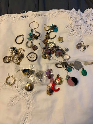 Assorted Jewelry Collection - Image 1 of 1