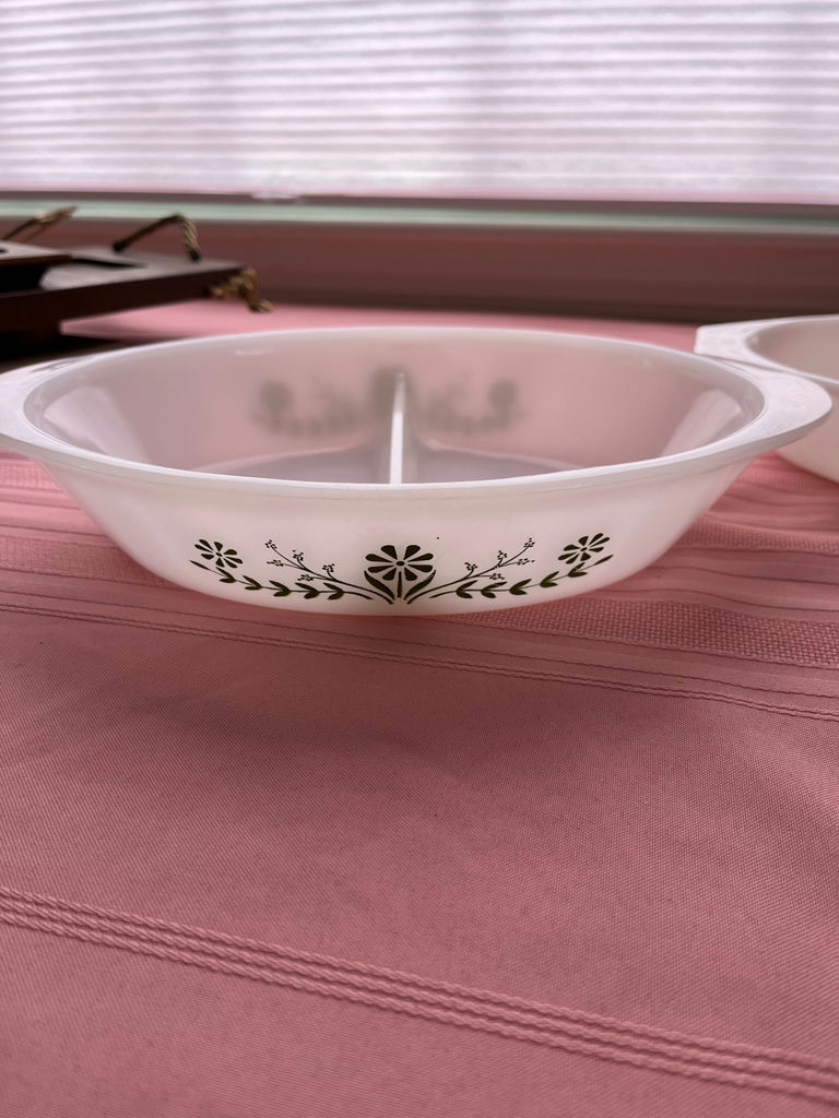PYREX Glass casserole with Lid & 1 Glasbake casserole no lid - image 2 of 2