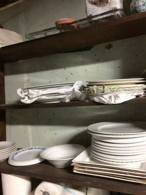  white ceramic plates and bowls - Image 1 of 4