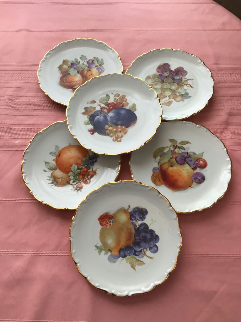 Six Bavarian fruit-motif porcelain bowls - image 2 of 3