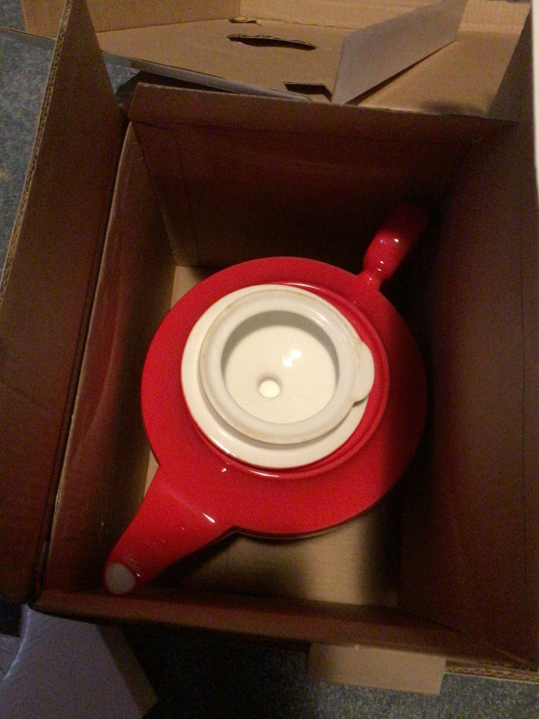 Red bone china tea set with teapot and cups - image 2 of 4