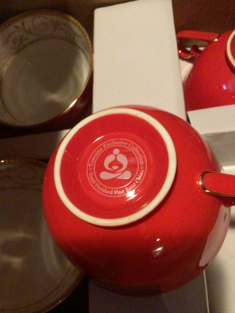Red bone china tea set with teapot and cups - image 3 of 4