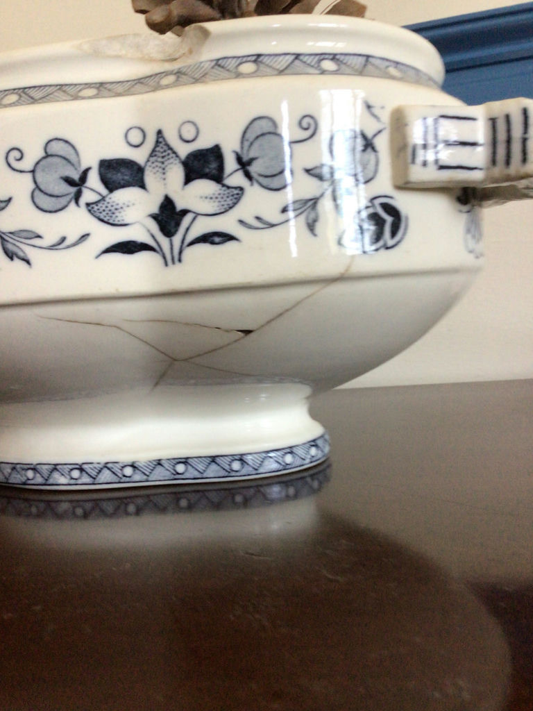 Mandarin Blue and white ceramic tureen  - image 4 of 6