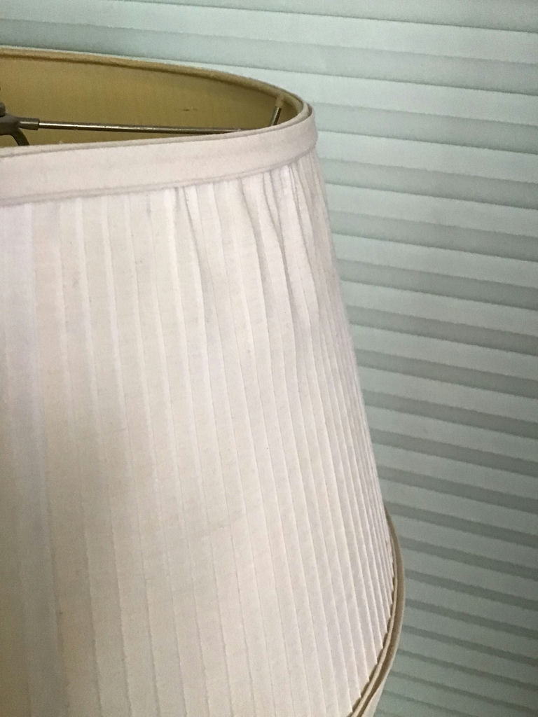 Floor lamp with pleated lampshade - image 3 of 3