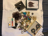 Assorted Jewelry Collection - thumbnail 2 of 2