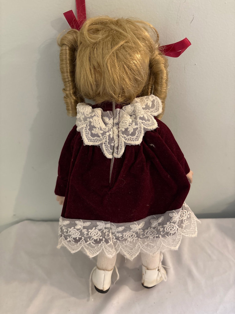 Vintage Doll Collection with Various Outfits and Accessories - image 8 of 25
