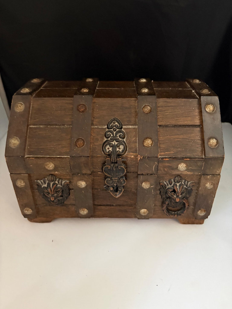 Memories Within, Keepsake Boxes and Handcrafted Wooden Diarama  - image 14 of 15
