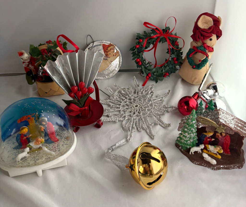 Vintage Christmas Decorations  - image 5 of 11