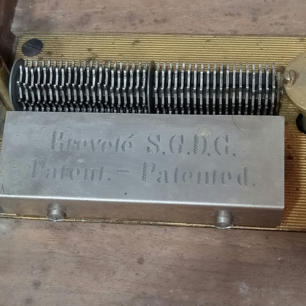 Antique Table Top Polyphone - image 12 of 24