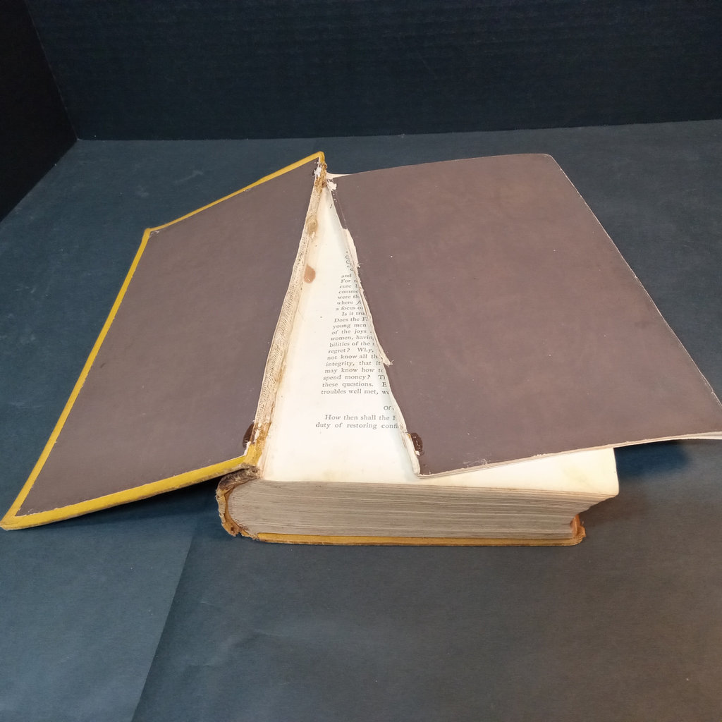 Vintage Kitchen / Light Reading - image 15 of 29