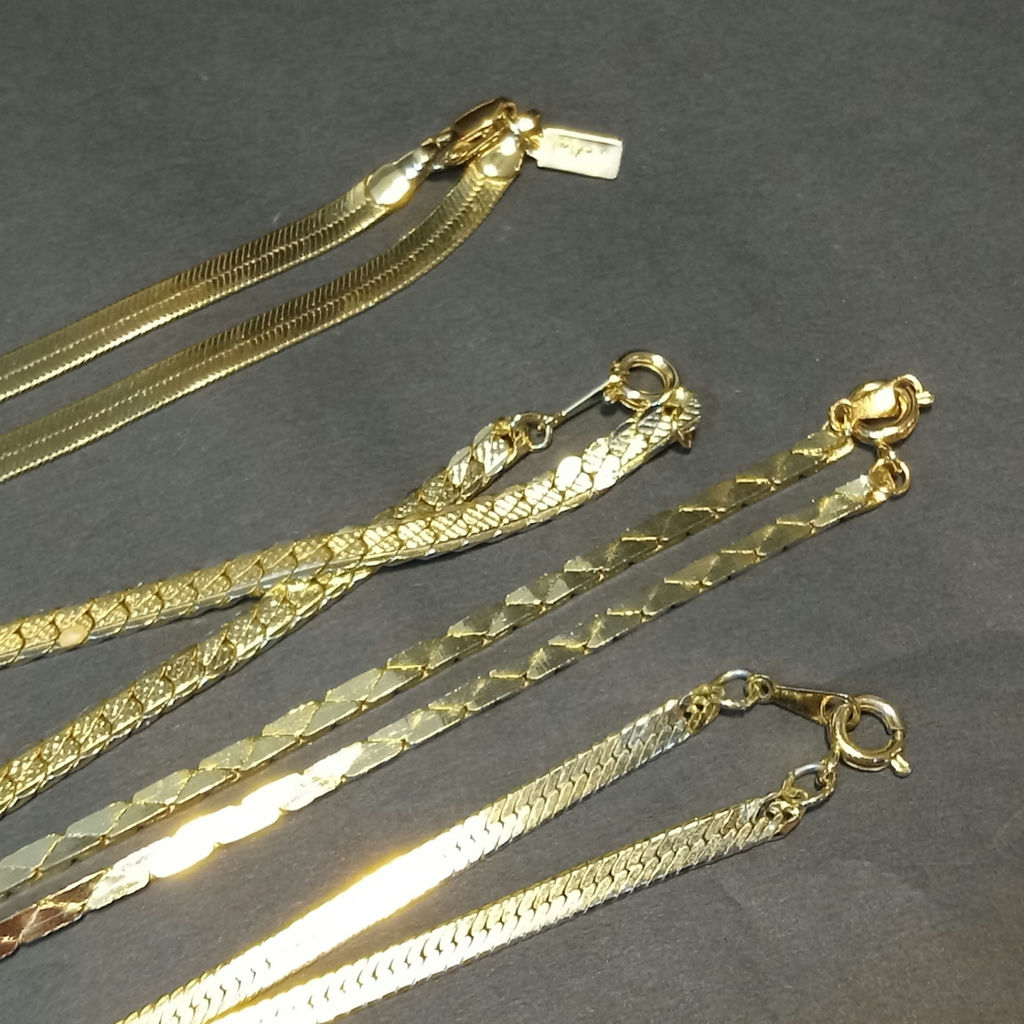 Ladies Costume Jewelry & Box - image 15 of 23