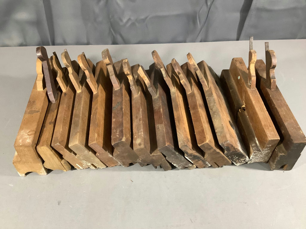 Antique Trim Planes - image 1 of 10