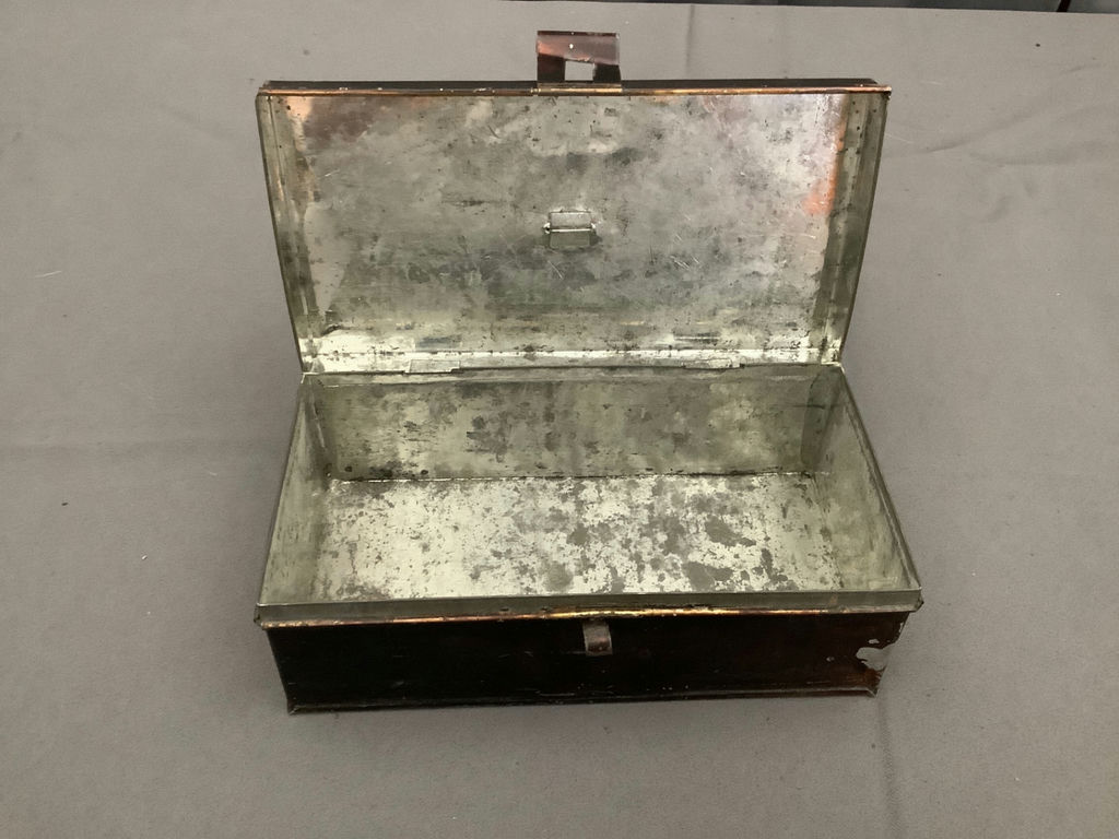 Antique Tin Boxes + Plates - image 8 of 13