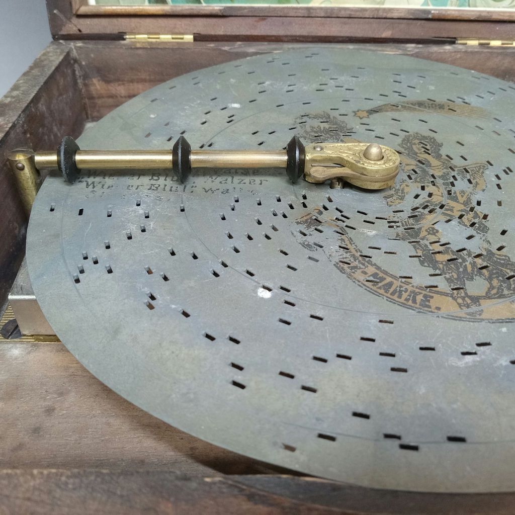 Antique Table Top Polyphone - image 3 of 24